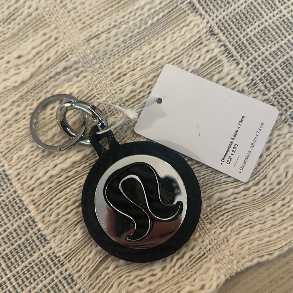 Lululemon Black and Silver Logo Bag Charm & Keychain in “LOVE” NEW - Picture 7 of 9